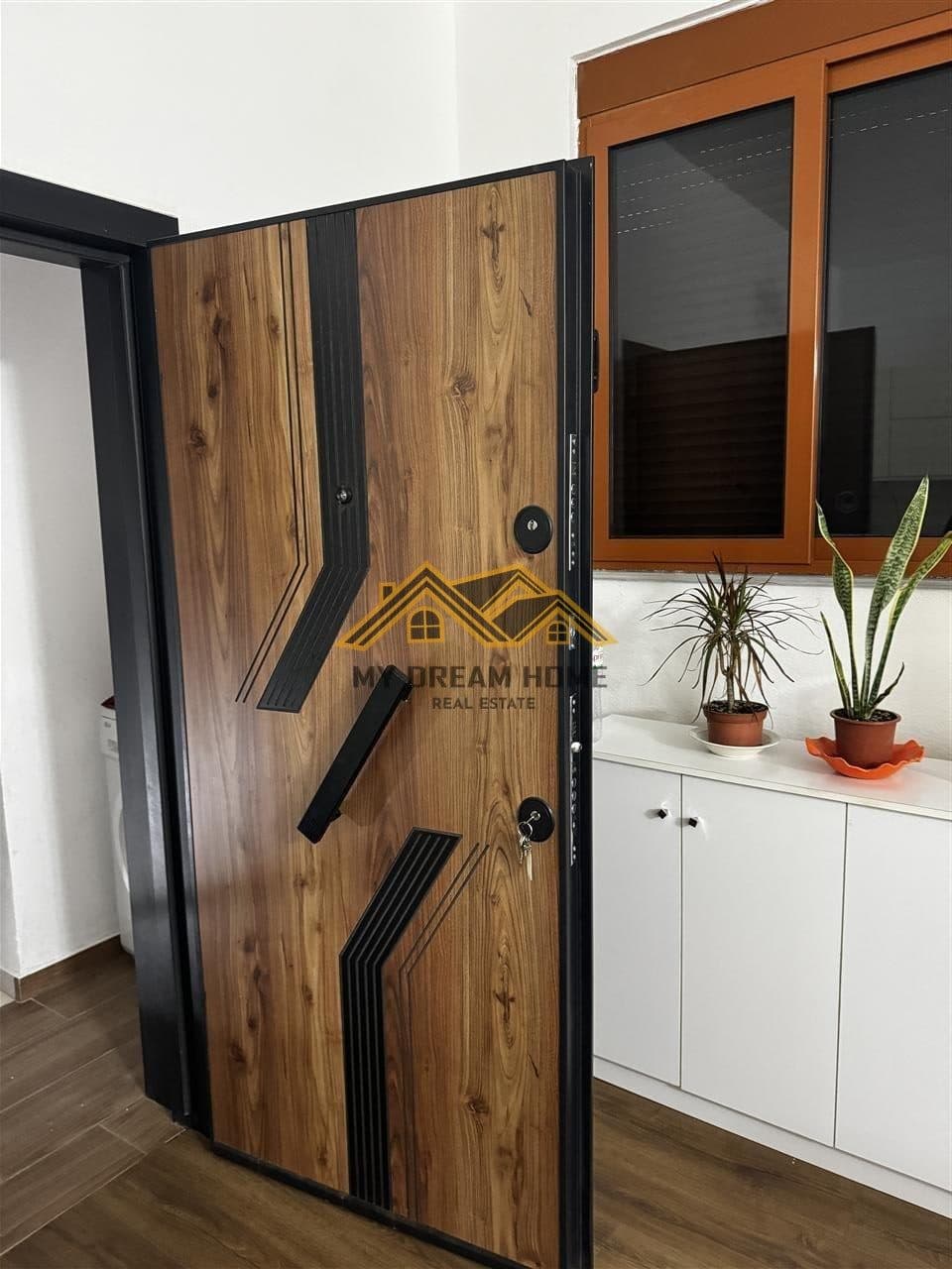 Shtepi Private per Shitje Afer Spitalit Durres 2