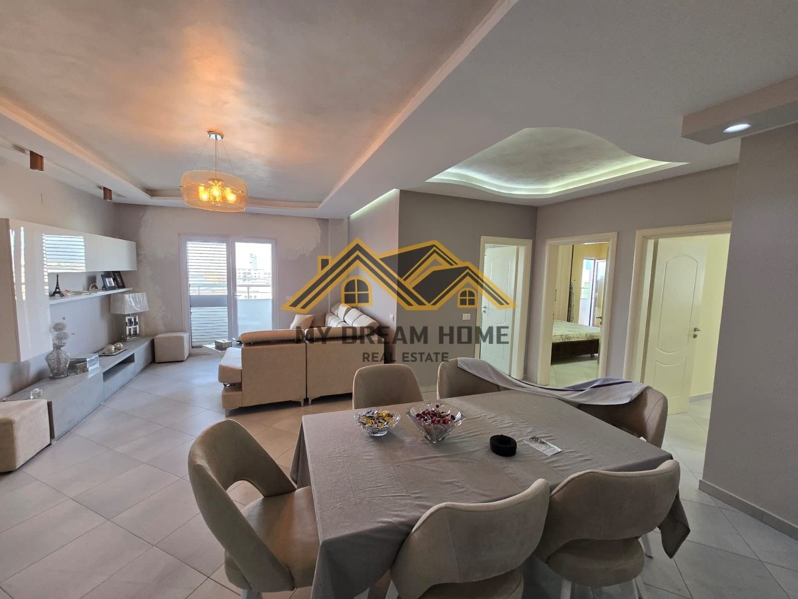 SHITET APARTAMENT 2+1 QENDER DURRES 4