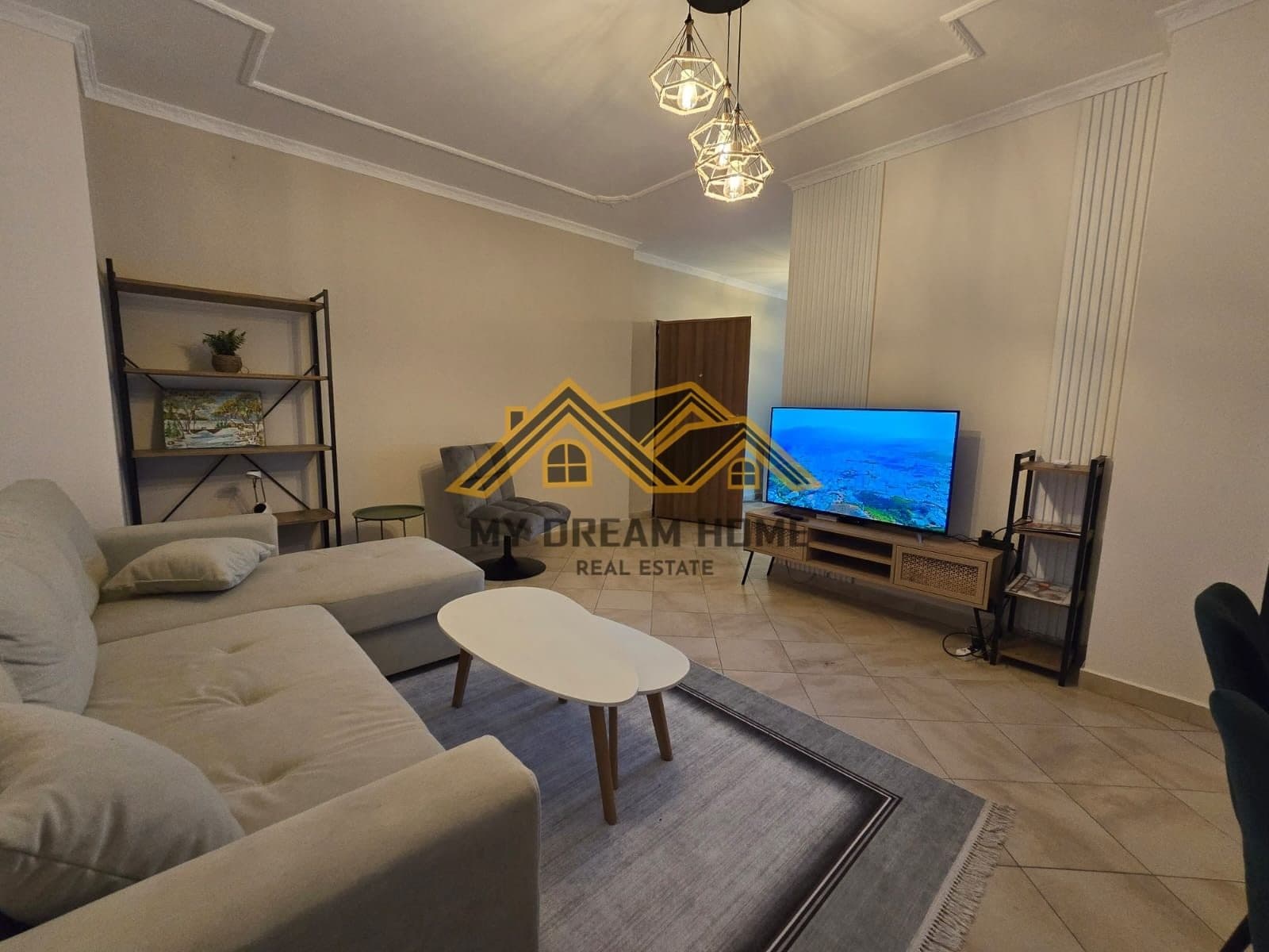 SHITET APARTAMENT 3+1 ILIRIA, PLAZH!