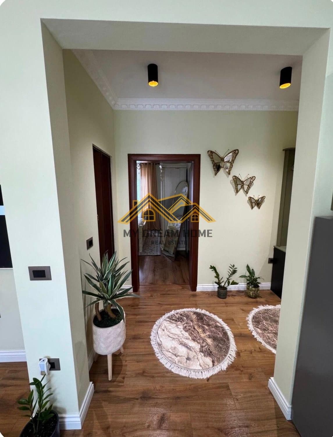 APARTAMENT 1+1 ME QERA TEK MUZEUMI 3