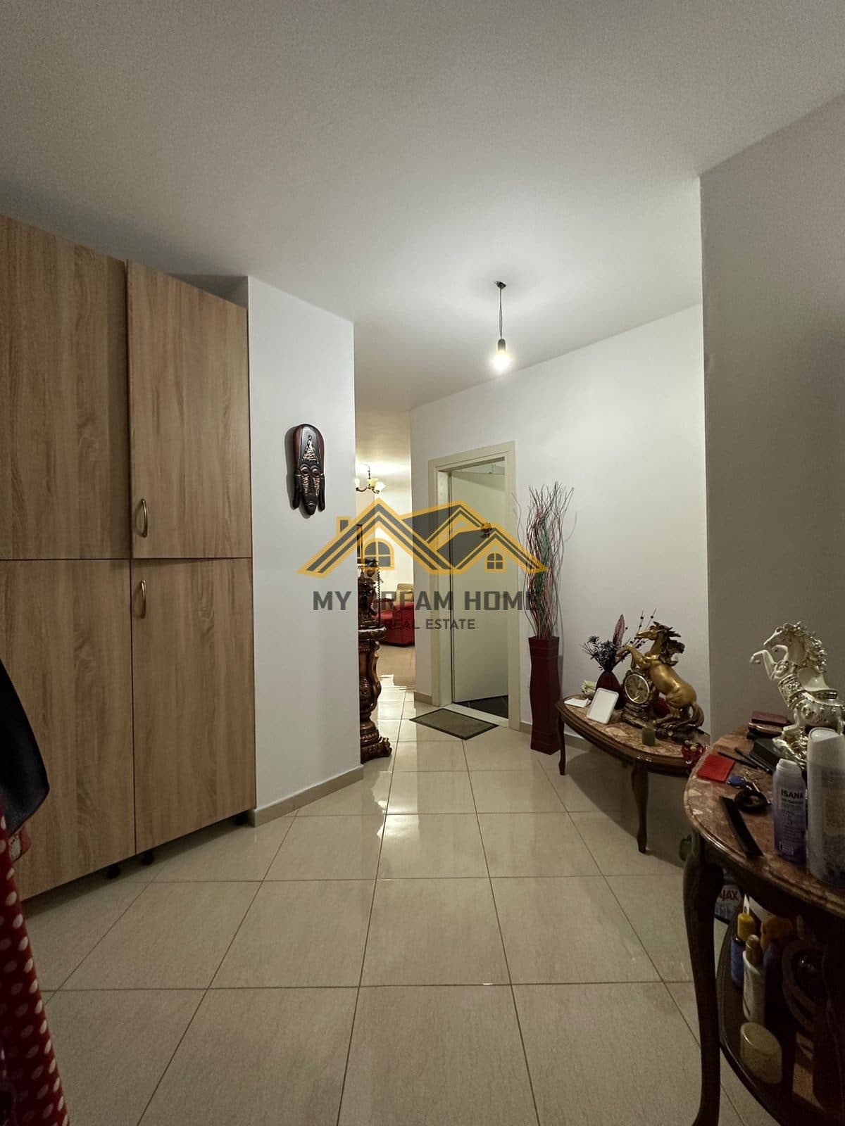 SHITET APARTAMENT 3+1+2 TEK ISH FABRIKA E BUKES DURRES! 2