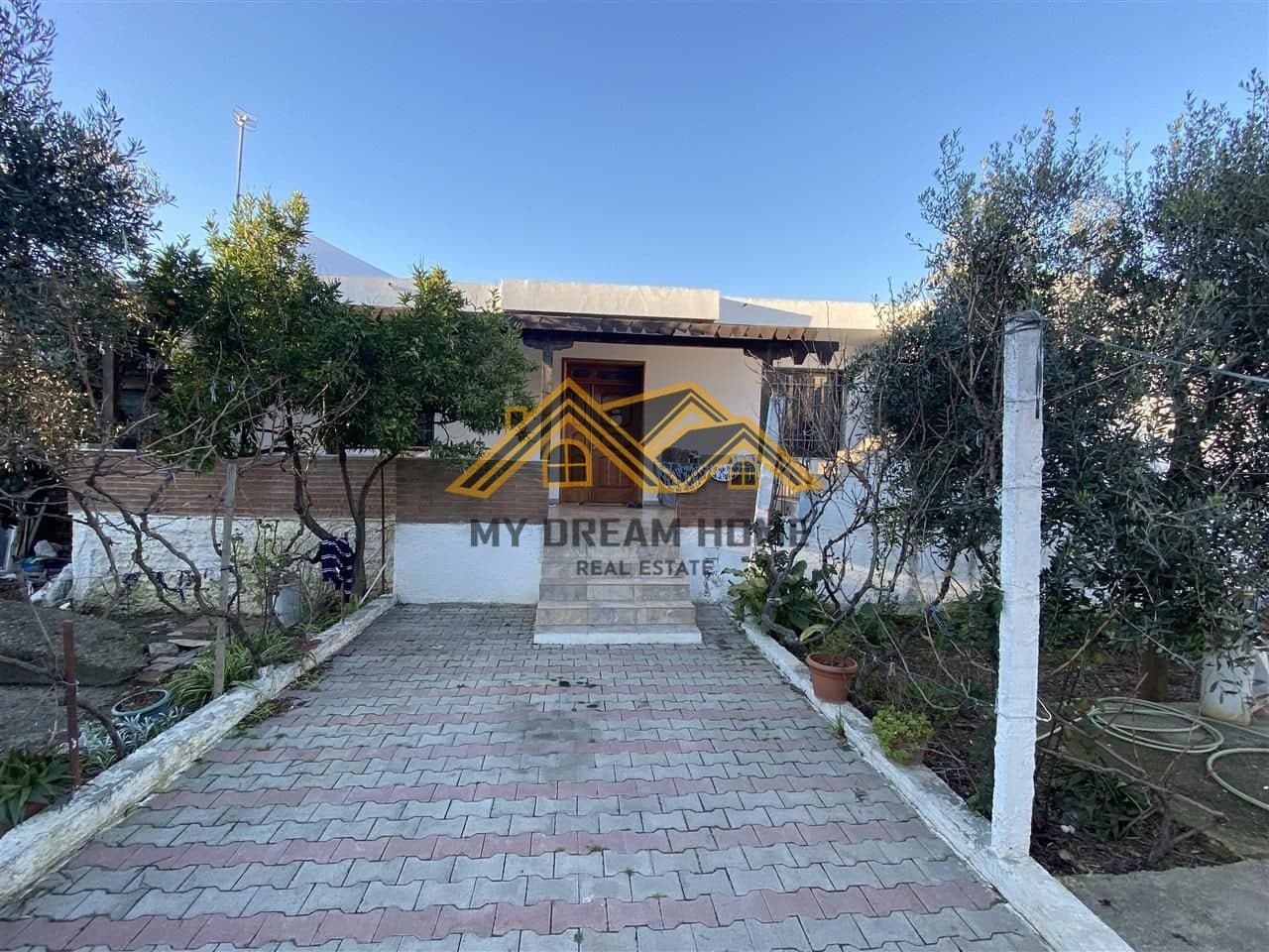 SHITET SHTEPI PRIVATE NE PORTO ROMANO DURRES !!