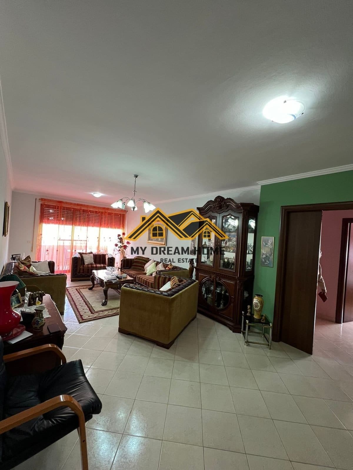 SHITET APARTAMENT 3+1+2T+2BALLKONE ME PAMJE DETI NE VOLLGA!