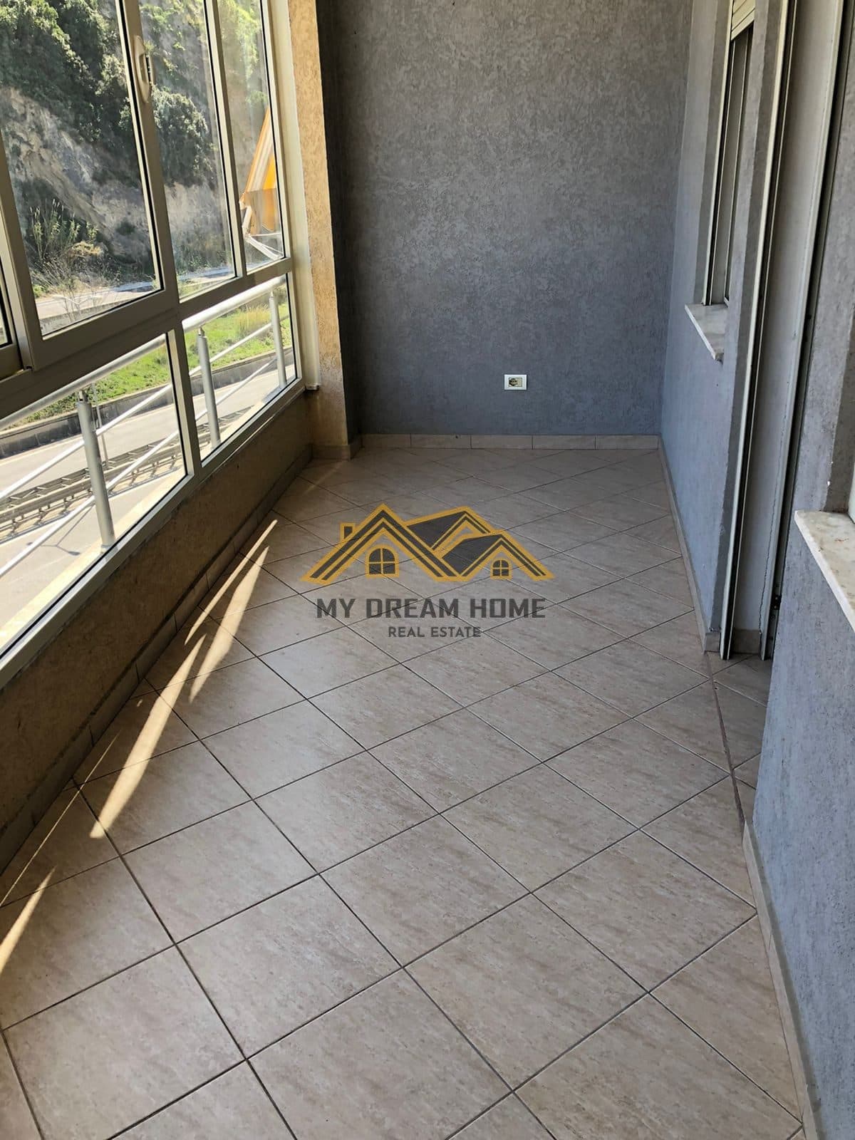 SHITET APARTAMENT 1+1 TE SHKEMBI I KAVAJES 3
