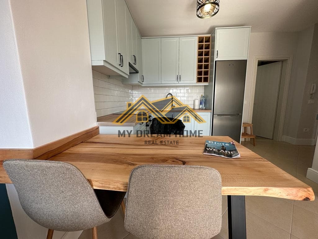 JEPET ME QERA APARTAMENT 1+1 PRANE TREGUT TE FRUTA PERIMEVE, DURRES !