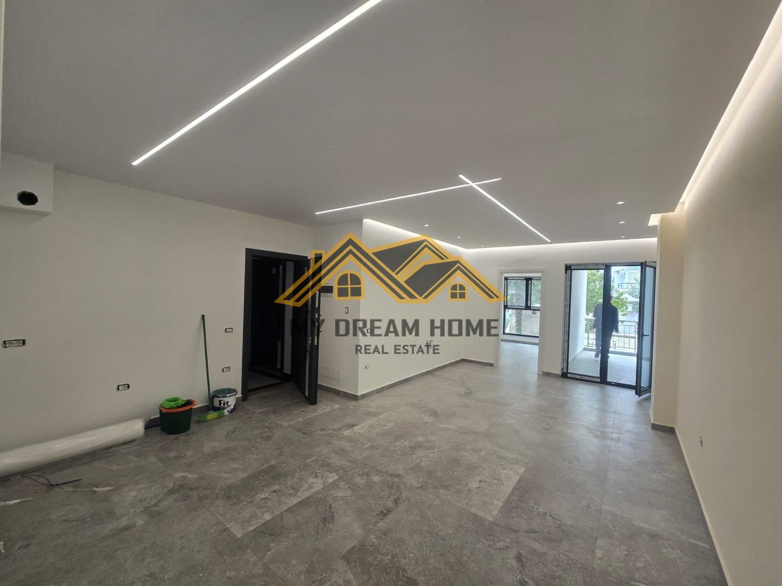 Shitet Apartament 1+1 ne golem ndertim i ri 2026