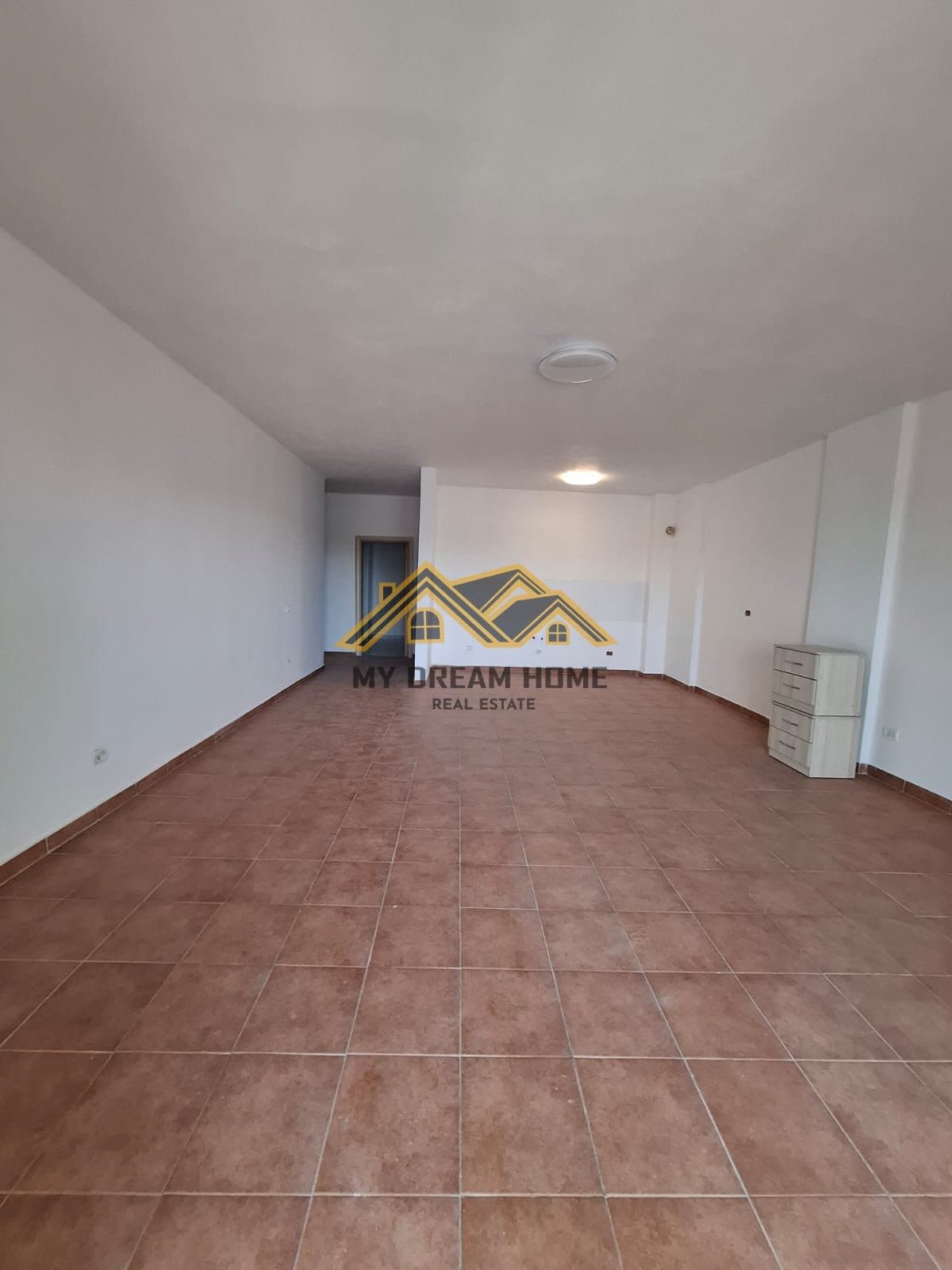SHITET APARTAMENT 2+1 – PLAZH, DURRËS