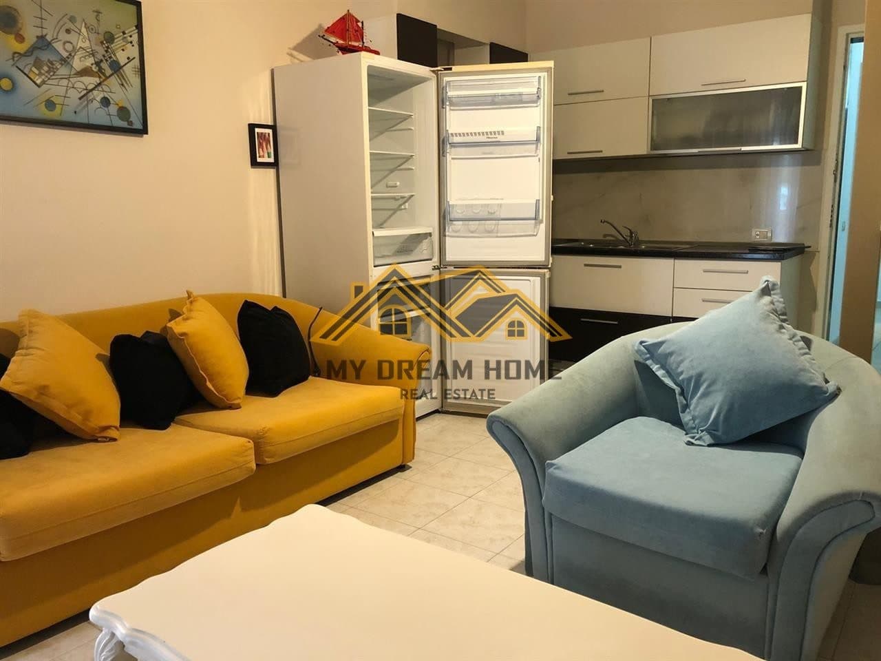 SHITET APARTAMENT 1+1 ME PAMJE NGA DETI NE PLAZH! 2