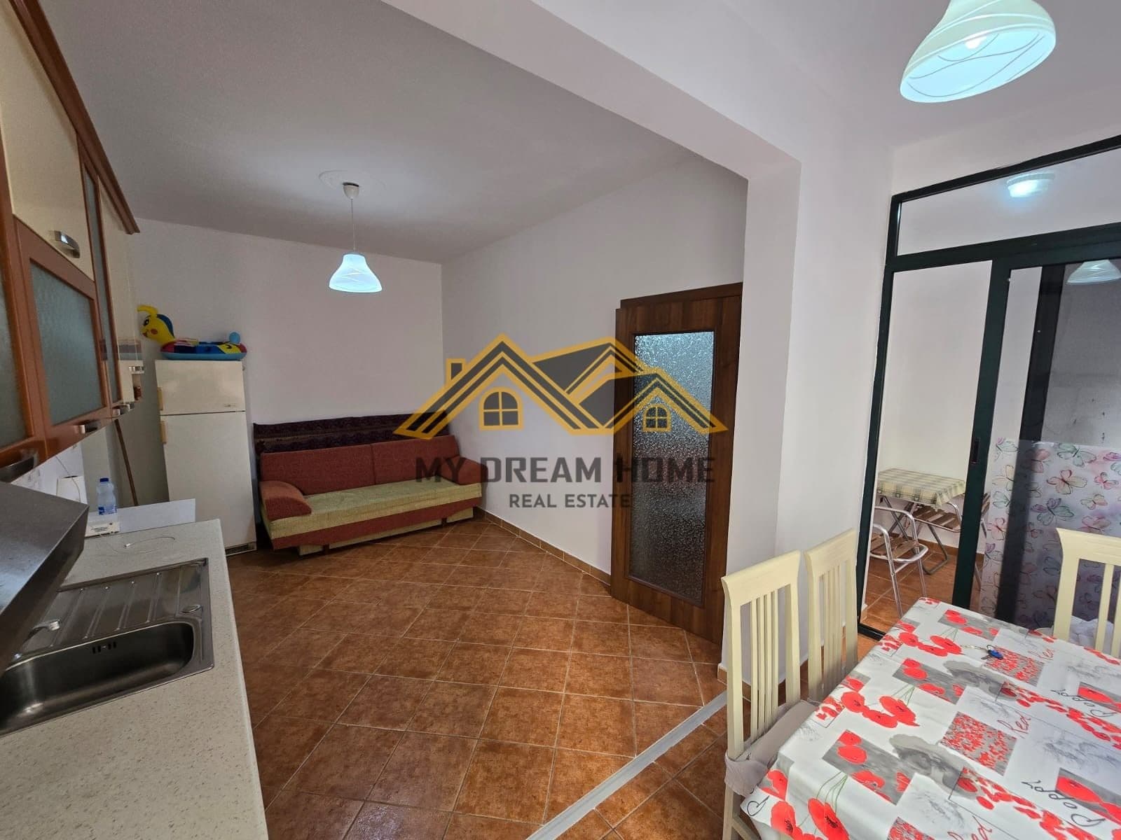 SHITET APARTAMENT 1+1 NE PLAZH! 4
