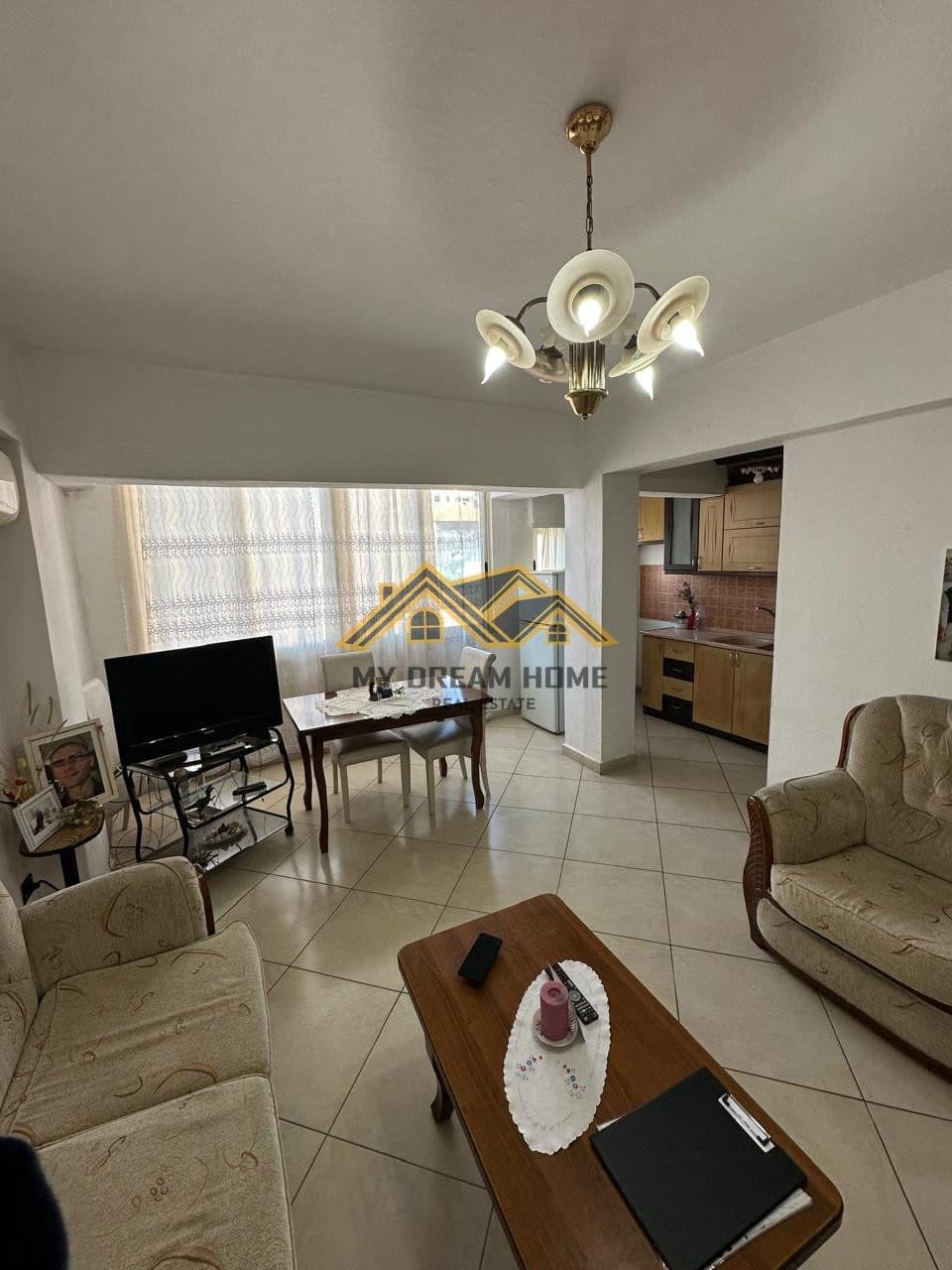 Apartament 2+1 në shitje te Rruga e re e Portit!