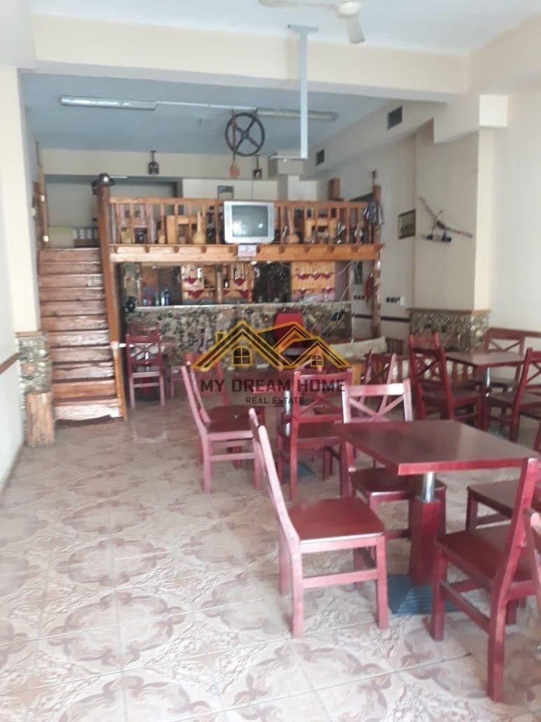SHITET NJESI BIZNESI ,NE RRUGE KRYESORE NE LIBRAZHD!