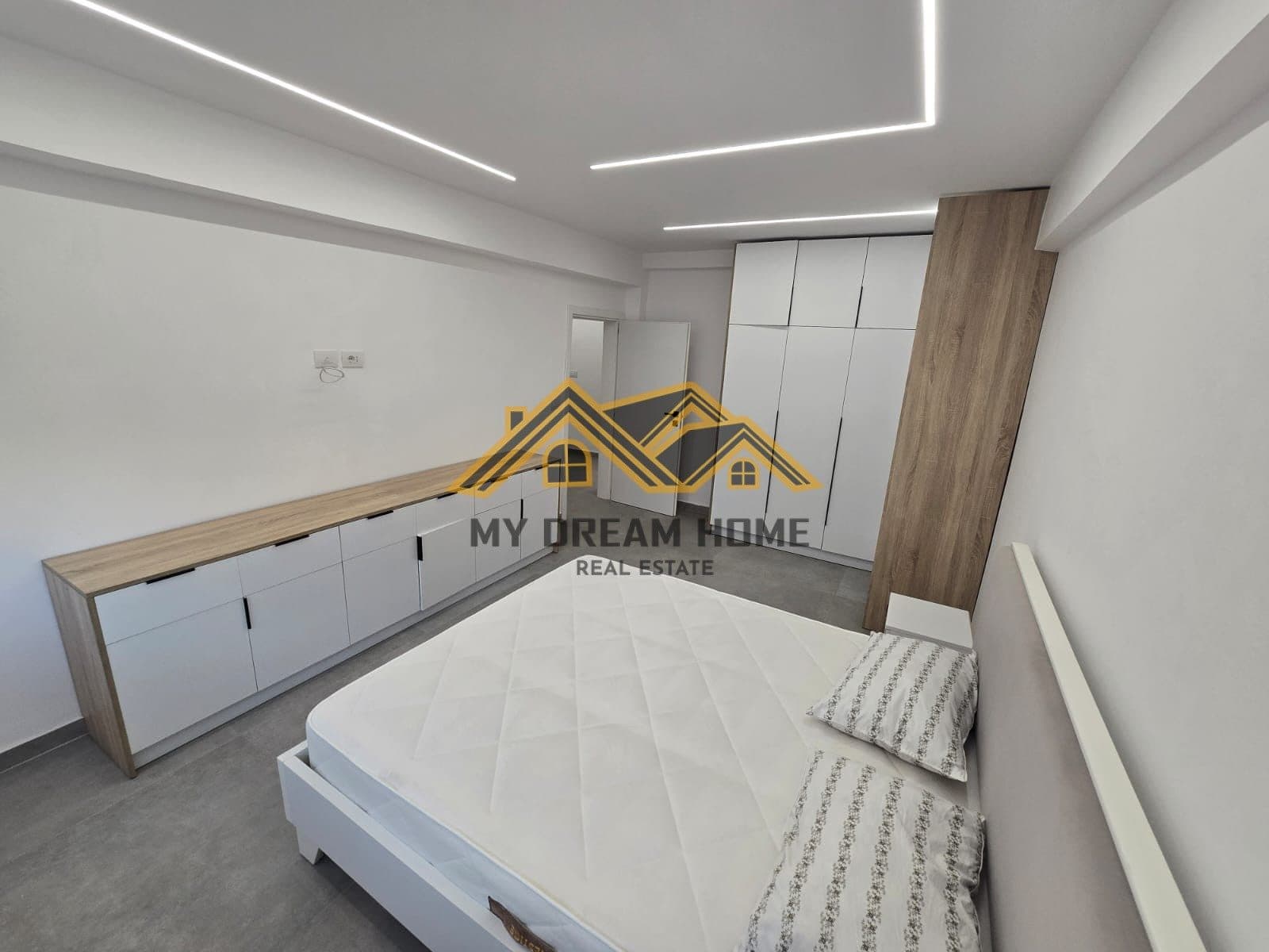 Apartament Me Qera 2+1 Durres! 2