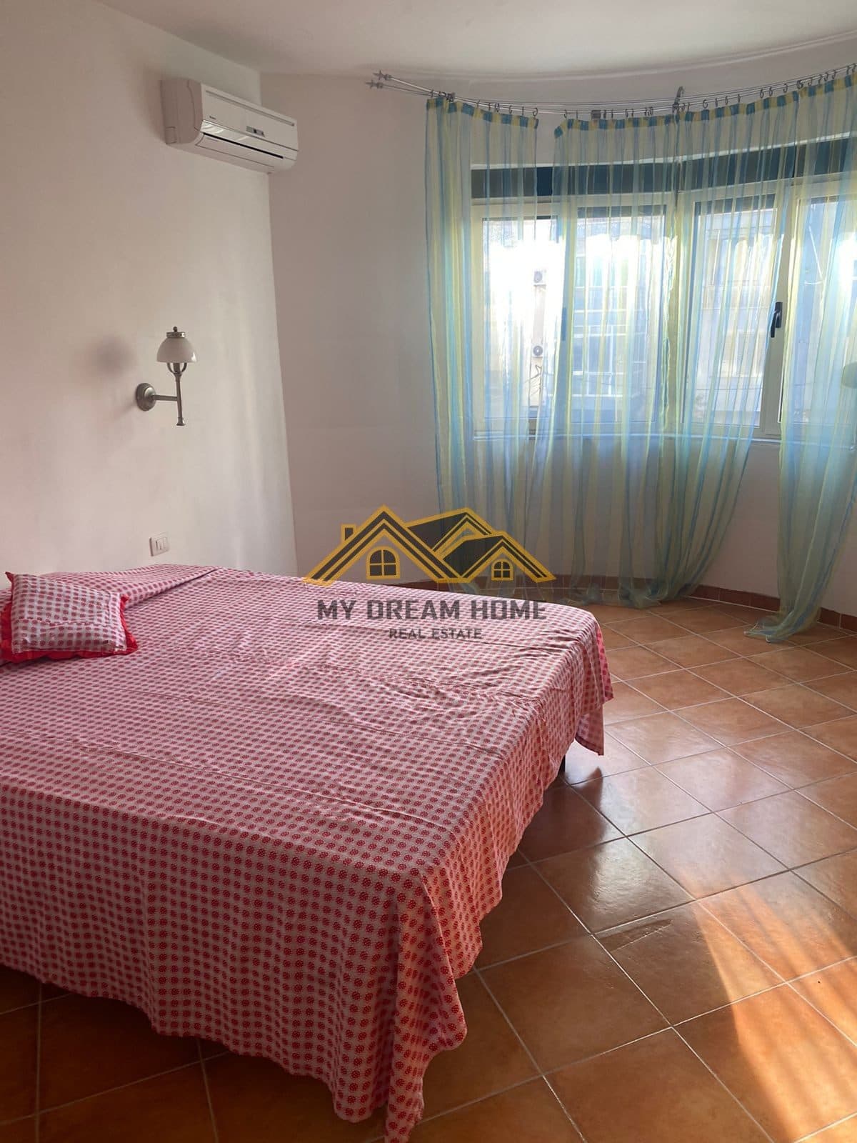 SHITET APARTAMENT 1+1 PLAZH ILIRIA