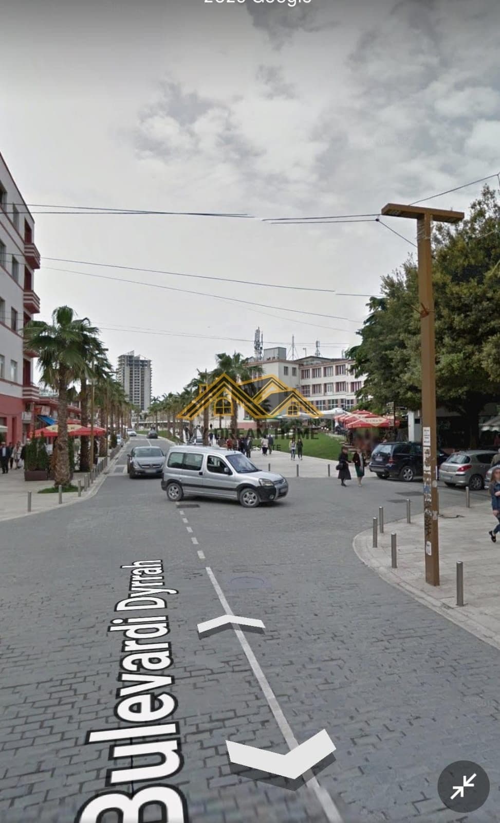 SHITET 80m2 TRUALL PRANE BULEVADIT KRYESOR NE DURRES!