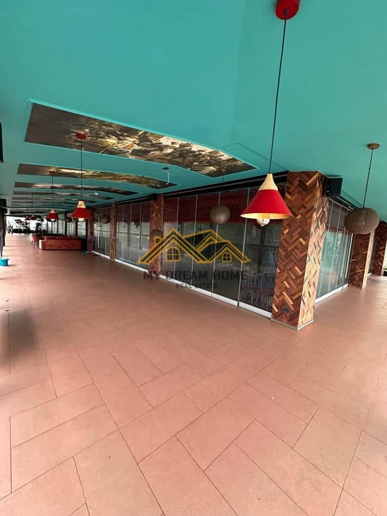 SHITET LOUNGE BAR NE PLAZH DURRES