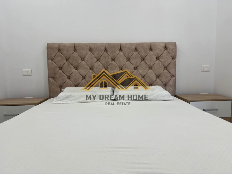 APARTAMENT 1+1 NE QENDER DURRES, PER SHITJE!