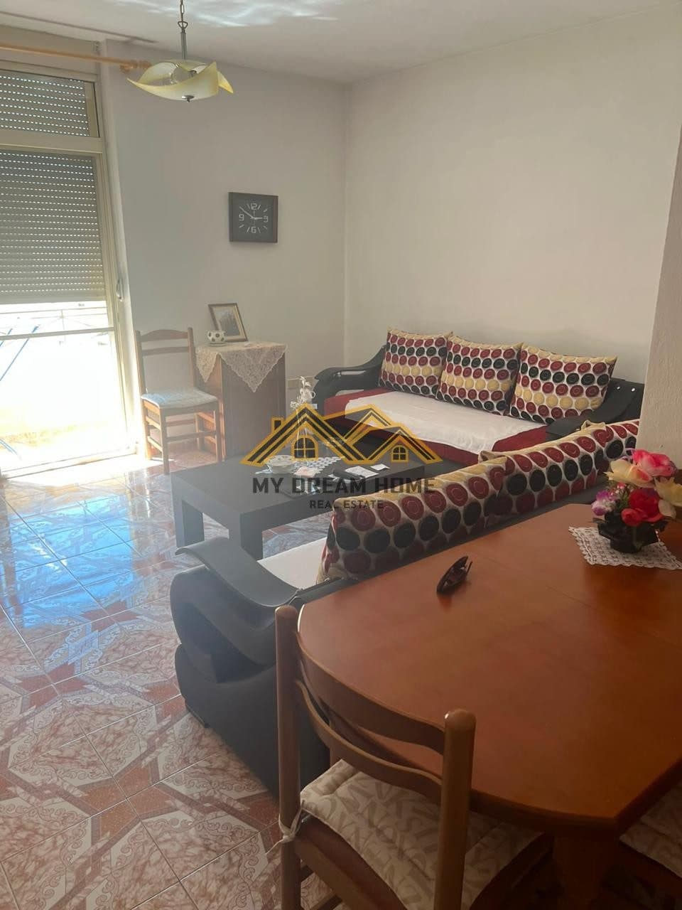 SHITET APARTAMENT 1+1 NE QENDER TE DURRESIT PRAN GJYKATES!