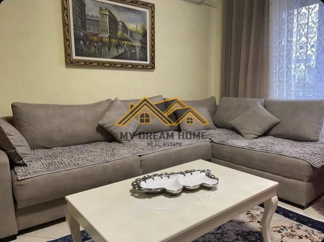 SHITET APARTAMENT 1+1 NE QENDER TE DURRESIT 2