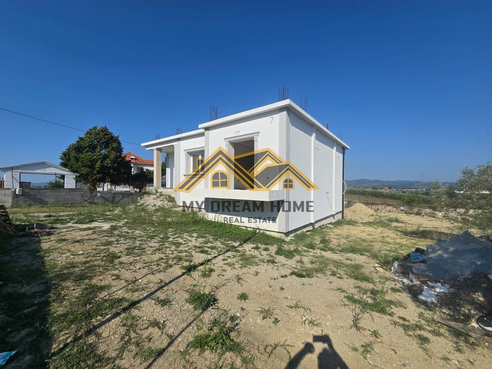 SHITET SHTEPI PRIVATE NE ARAPAJ DURRES 3