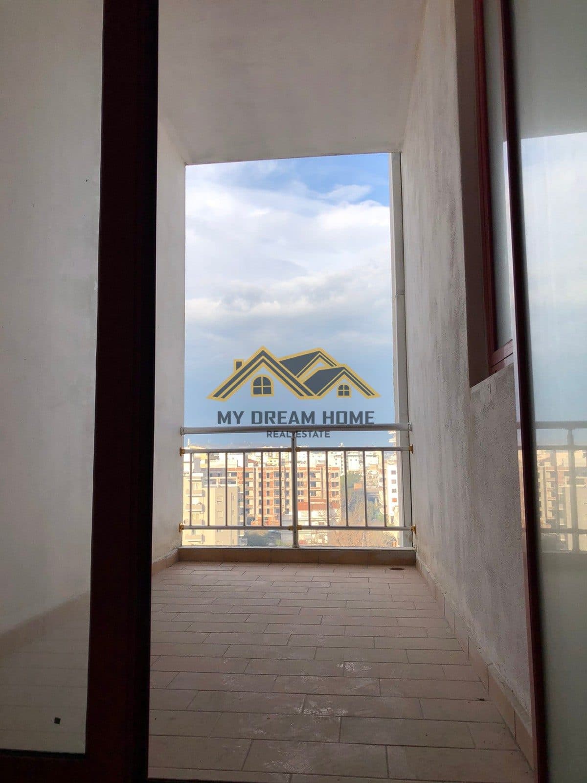SHITET APARTAMENT 2+1 PLAZH, DURRES!