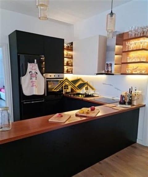 PENTHOUSE UNIK TEK MALI I ROBIT (GOLEM)