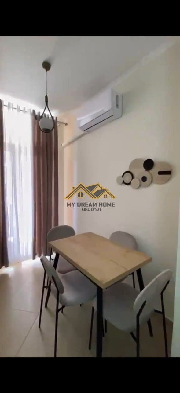 JEPET ME QIRA APARTAMENT 2+1 SHUME PRAN ME DETIN NE PLAZH URA DAJLANIT !