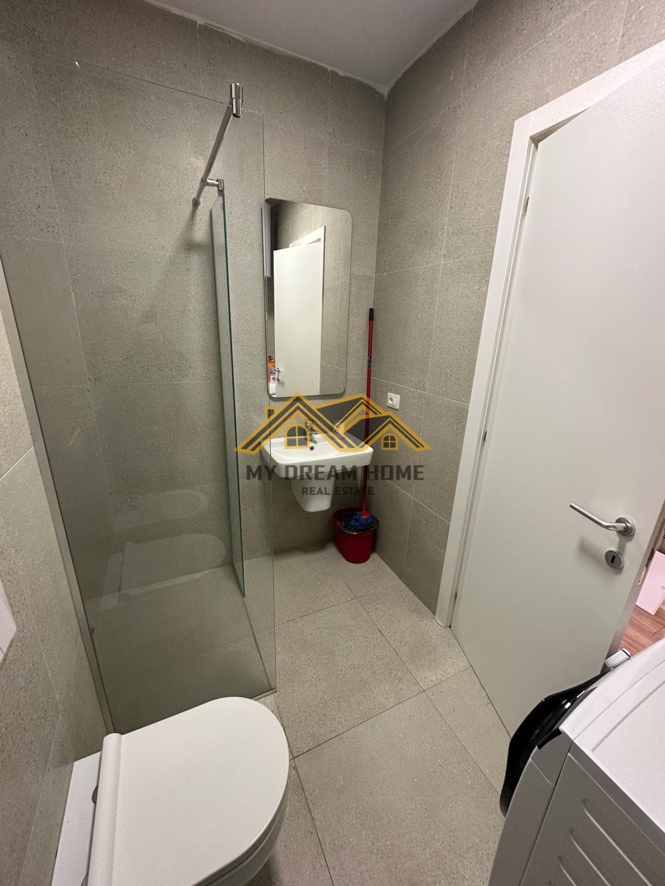 SHITET APARTAMENT 1+1 VIJE E DYTE NGA VILAT NE GJIRIN E LALEZIT, NE KOMPLEKSIN SAN PIETRO! 2