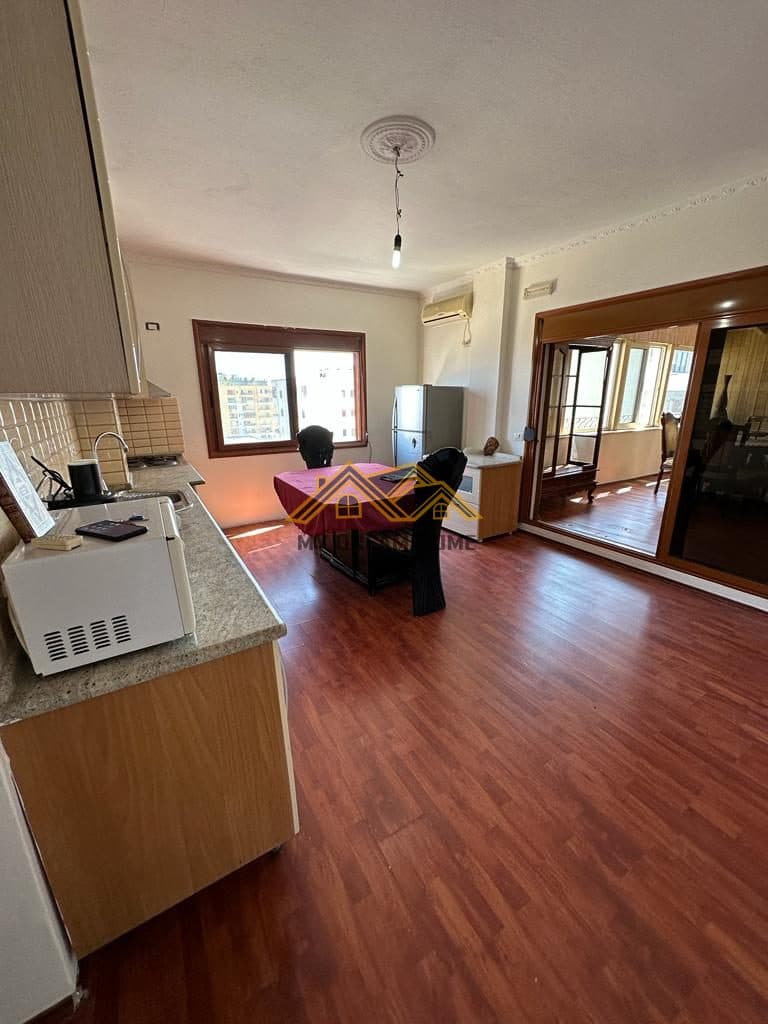 SHITET APARTAMENT 3+1+2 TEK TREGU I VOGEL! 3