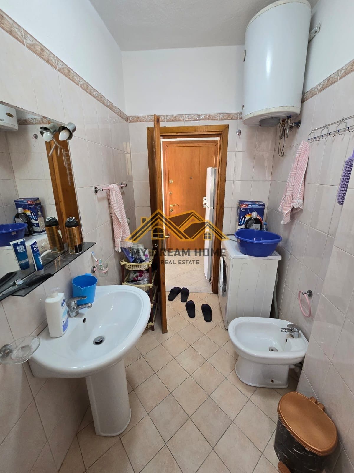 SHITET APARTAMENT 1+1 TE SHKEMBI I KAVAJES !!! 4