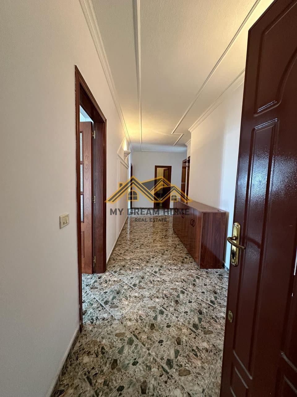 SHITET APARTAMENT 2+1+2 TEK TREGU I VOGEL! 3