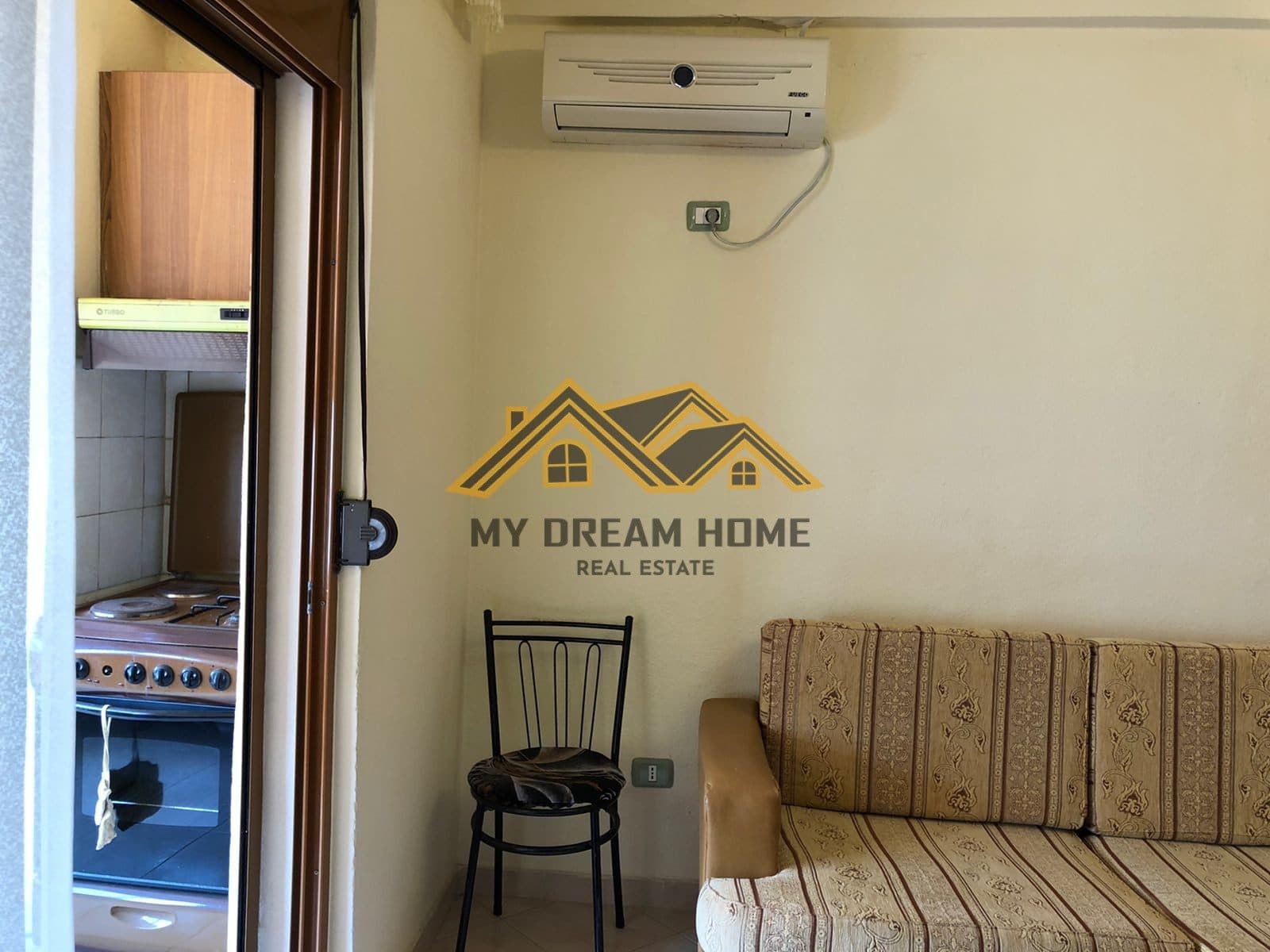 SHITET APARTAMENT 1+1 TEK SHKEMBI I KAVAJES ! 2