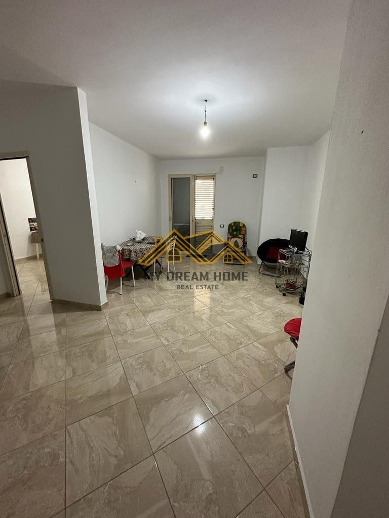 SHITET APARTAMENT 3+1+2 PERBALLE SPITALI !!