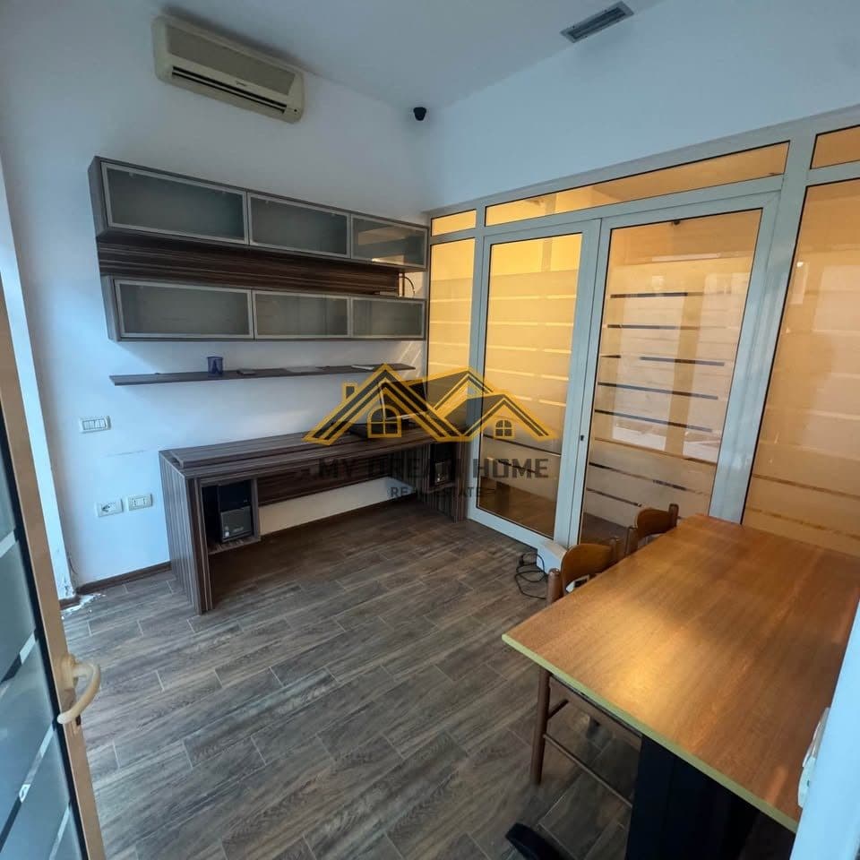 AMBIENT BIZNESI TE GJYKATA DURRES, PER QIRA! 3
