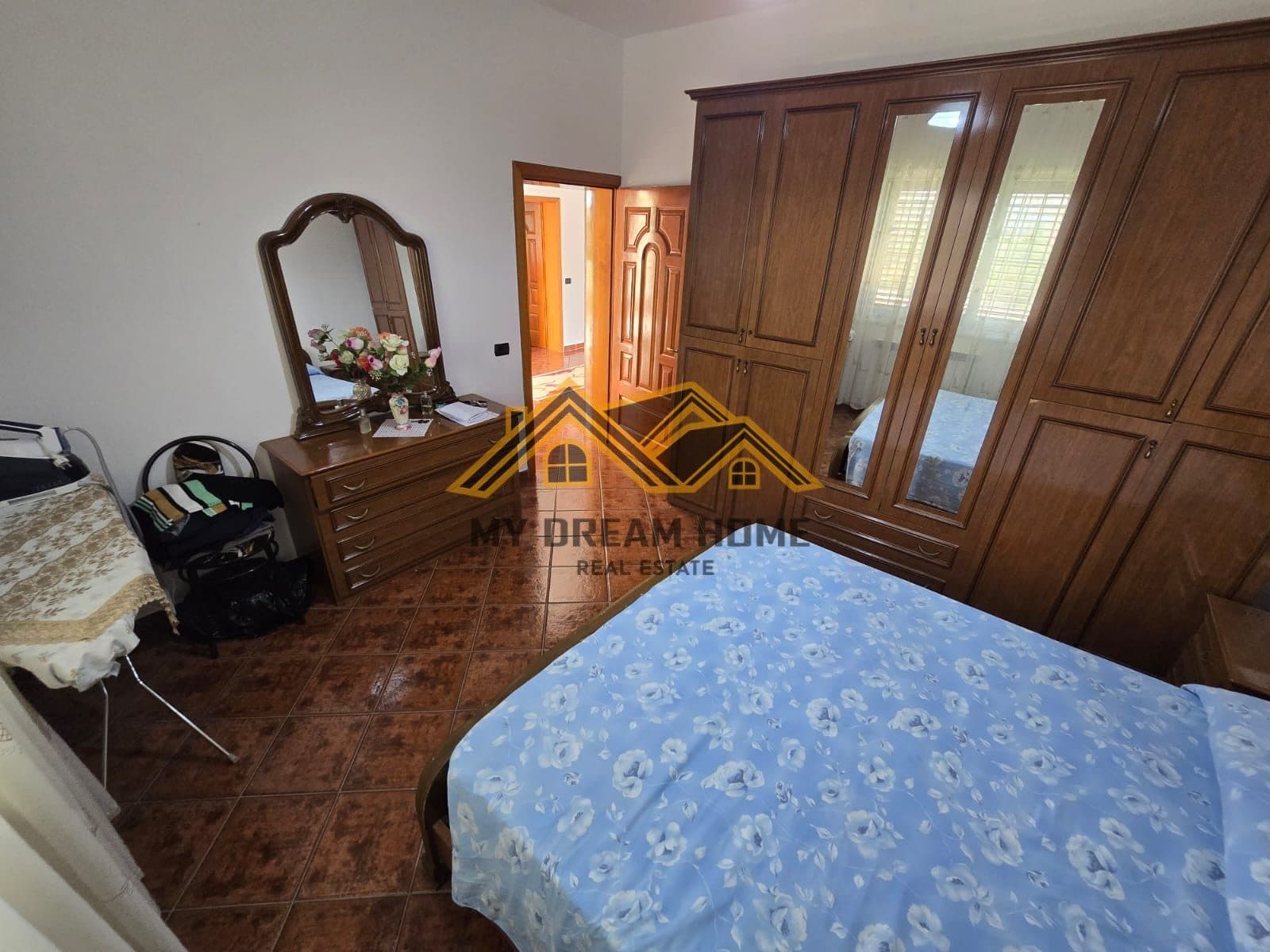 JEPET ME QIRA – APARTAMENT 2+1 , prane kompleksit Kasa 2
