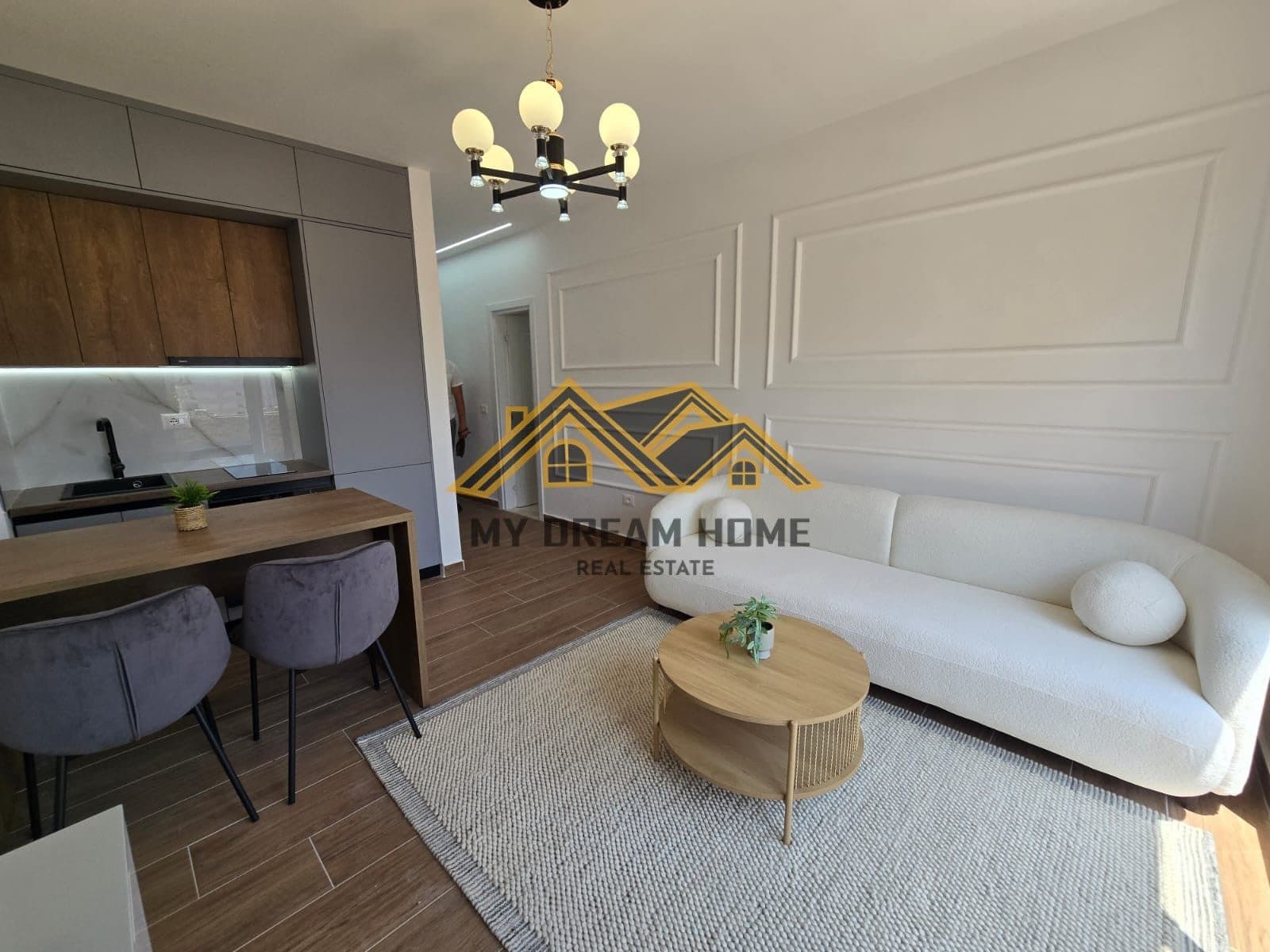 SHITET APARTAMENT TOTALISHT I INVESTUAR ORIENTIM LINDJE-PERËNDIM | PAMJE NGA DETI