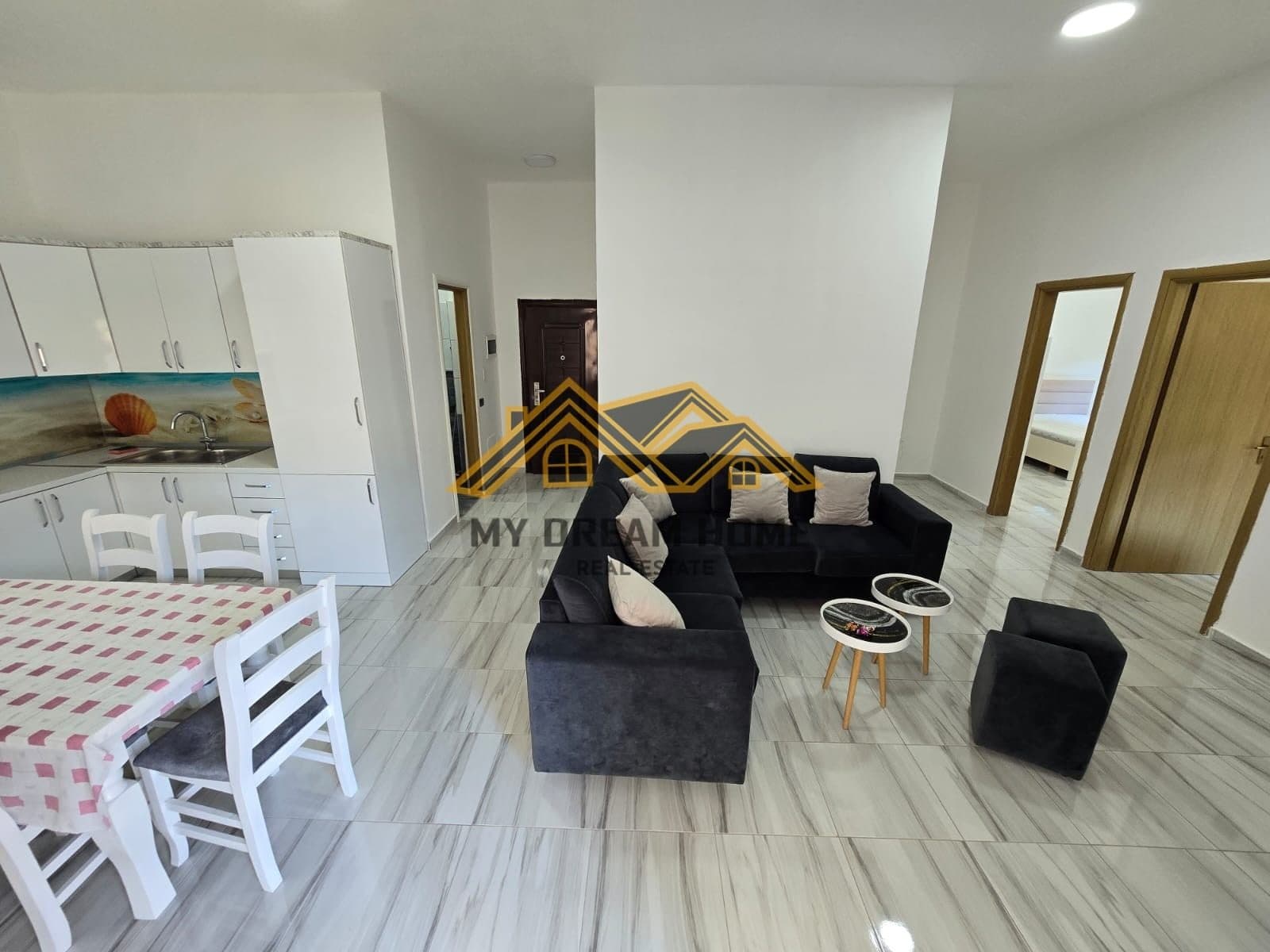 SHITET APARTAMENT 2+1 TEK SHKEMBI I KAVAJES!! 2