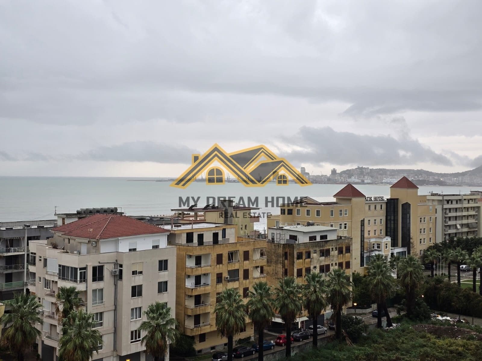 Apartament 1+1 Për Shitje prane Hotel Adriatik Me Pamje Deti, Durrës