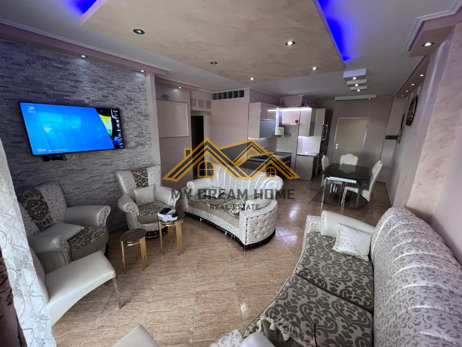 Jepet Apartament 2+1+2 Me Qira tek Galaktiku, Durrës!!