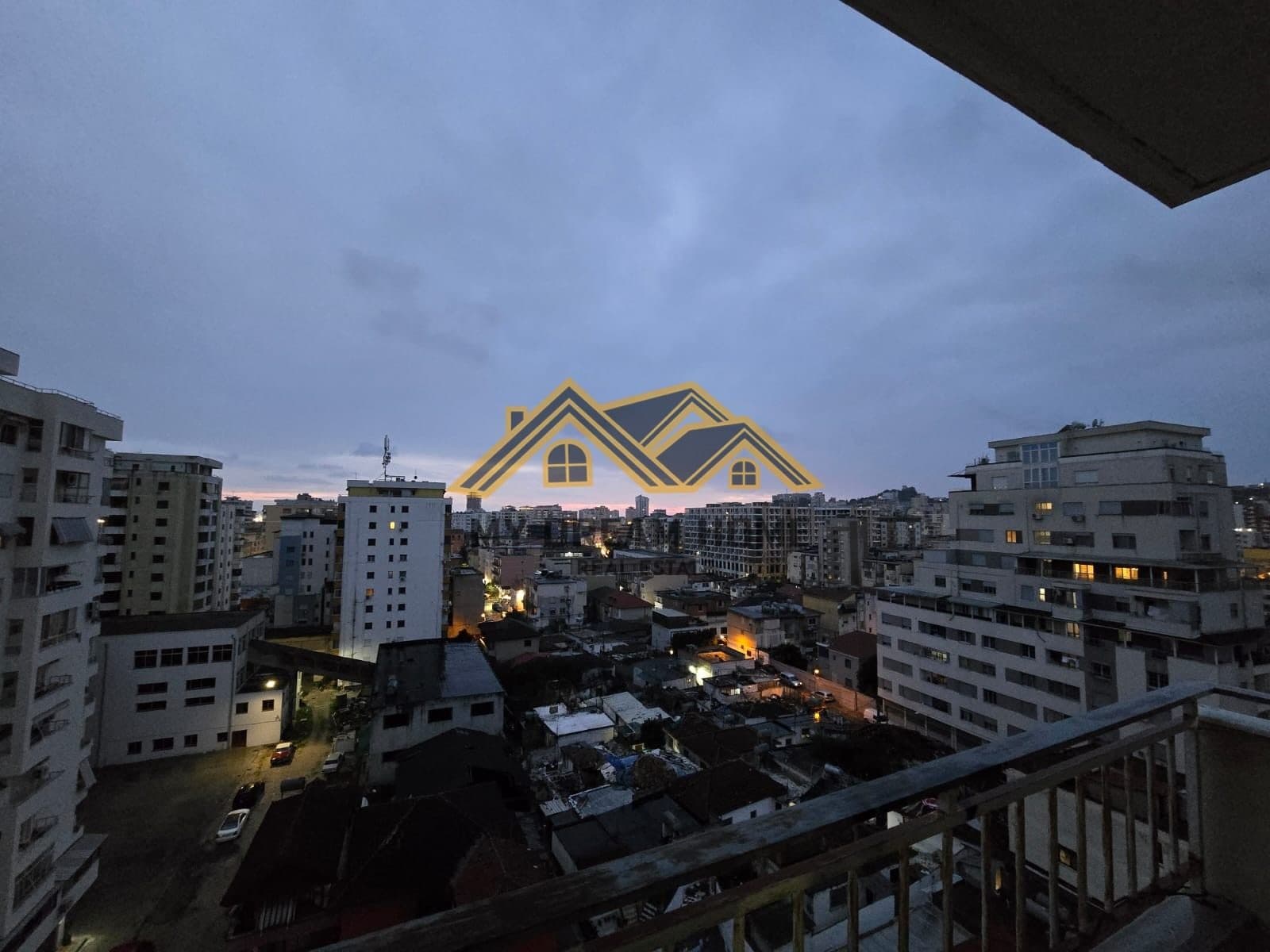 SHITET APARTAMENT 2+1 TEK ISH FABRIKA E BUKES DURRES!
