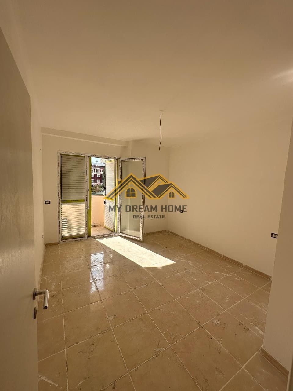 SHITET APARTAMENT 1+1 TEK TREGU I VOGEL!