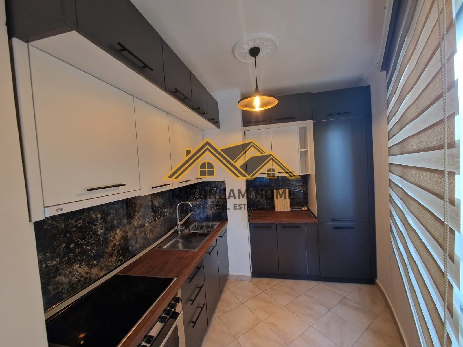SHITET APARTAMENT 3+1 ILIRIA, PLAZH! 3