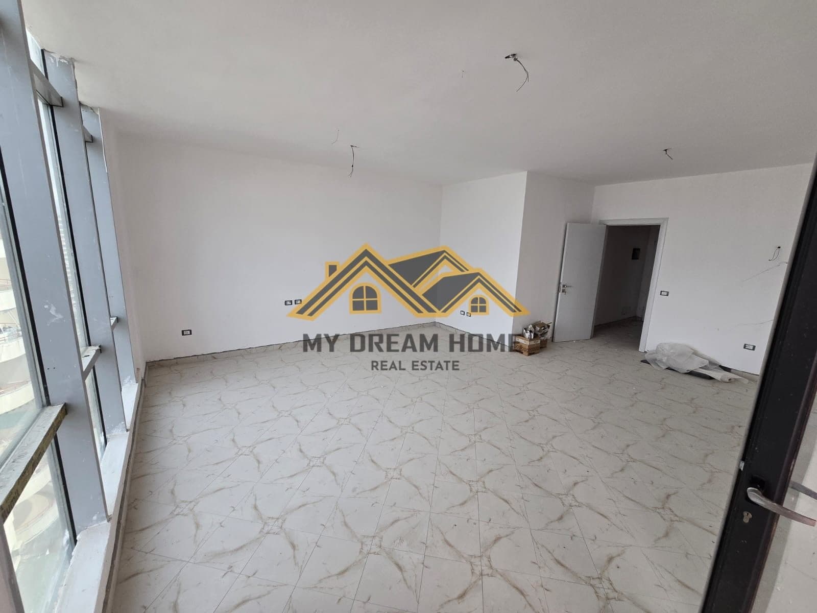SHITET APARTAMENT 1+1+ DEPO NE VOLLGA DURRES! 2