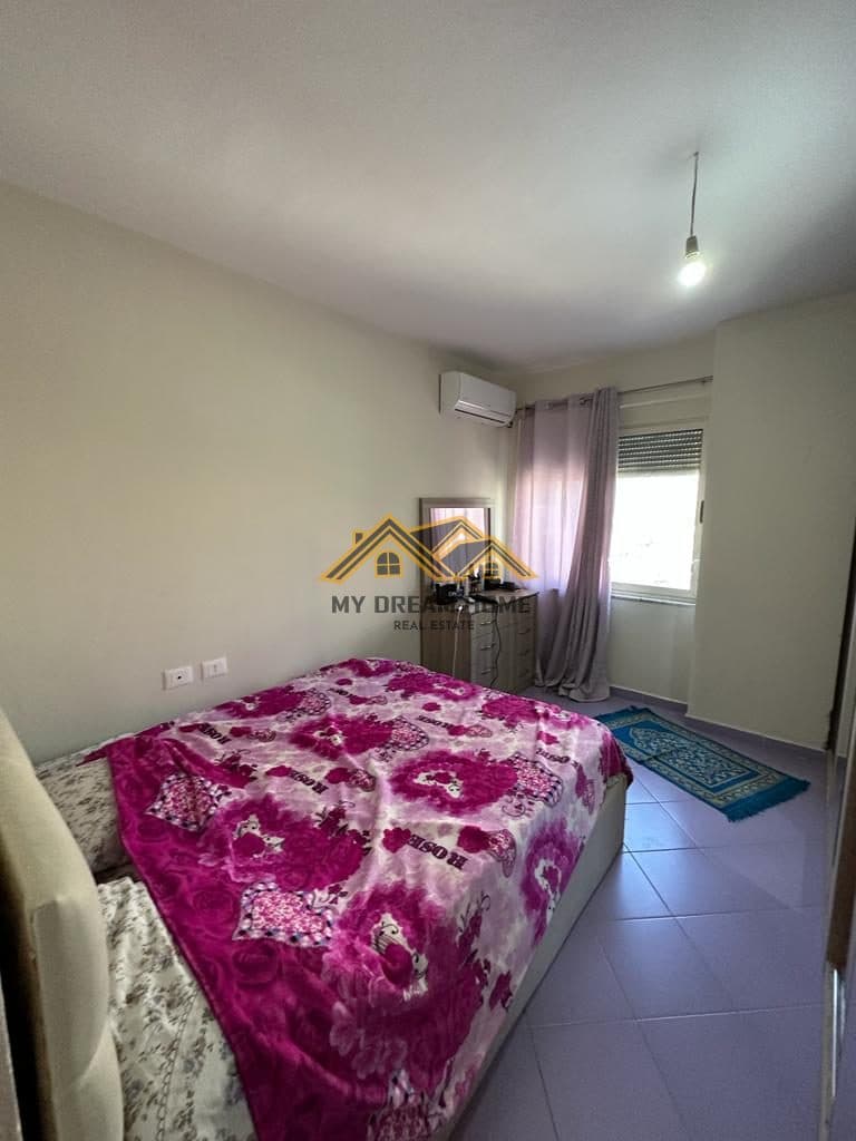 SHITET APARTAMENT 1+1 TEK RROTA E KUQE. 4