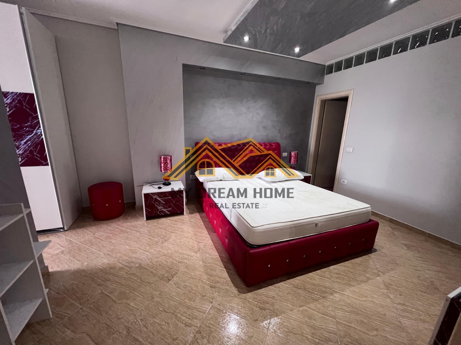 Jepet Apartament 2+1+2 Me Qira tek Galaktiku, Durrës!!