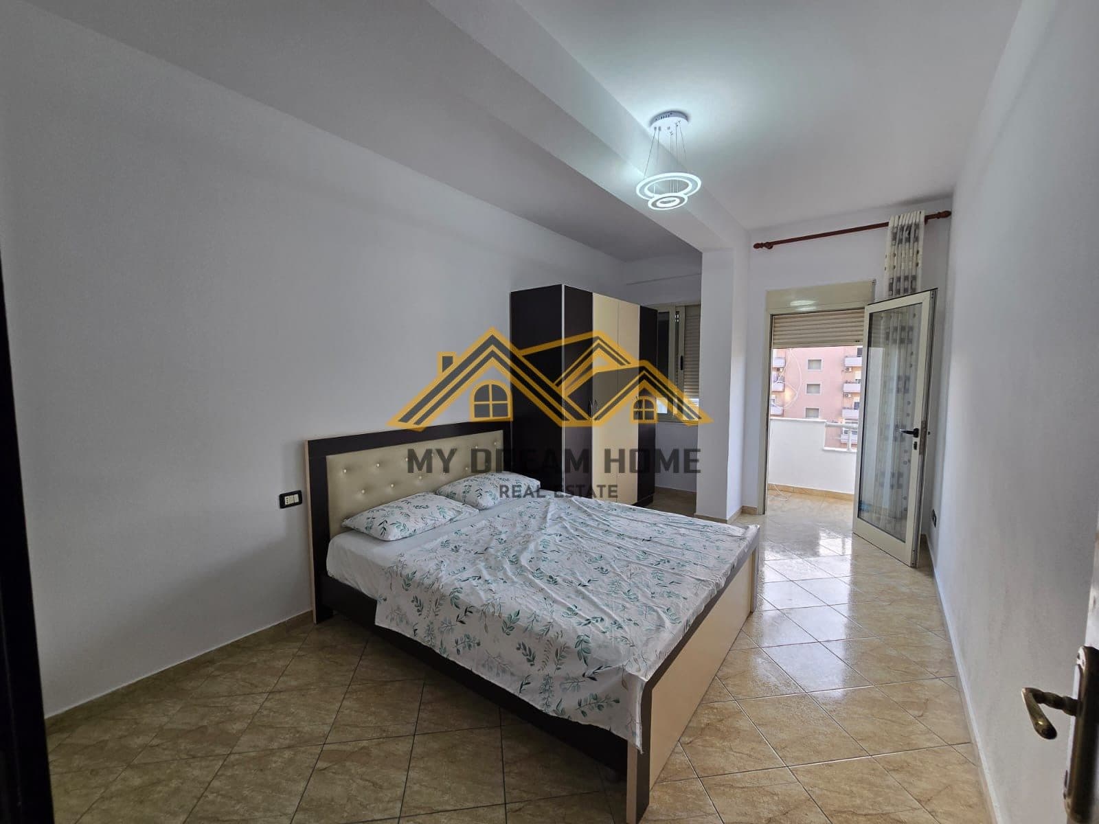 SHITET APARTAMENTI 1+1 AFER KAZAZIT DURRES! 2