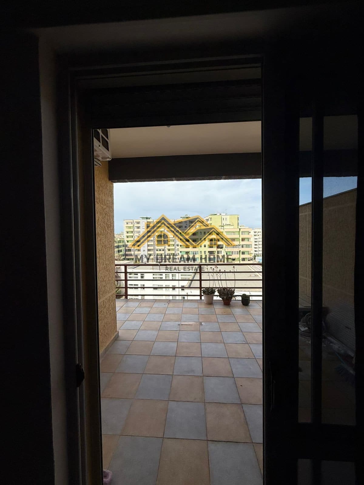 SHITET SUPER APARTAMENT 2+1+2 VERAND TEK KOMPLEKSI EKA NE PLAZH! 4