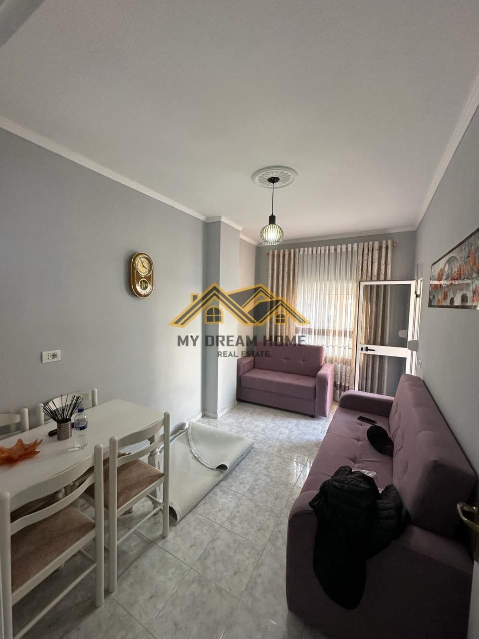 SHITET APARTAMENT 1+1 NE ILIRIA PLAZH,DURRES!