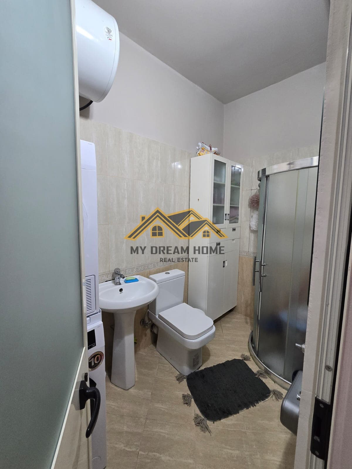 SHitet Apartament 2+1 Pran Galaktikut, Durrës!! 2