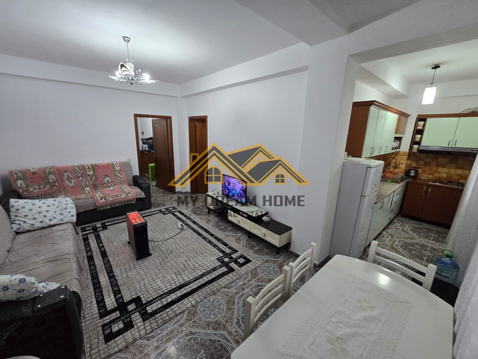 SHITET APARTAMENT 1+1 NE PLAZH FLORIDA !!