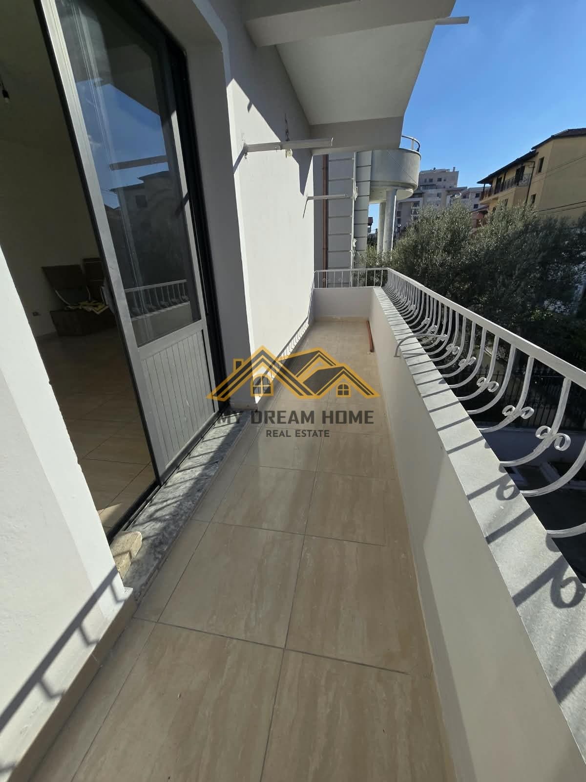 Shitet Pronë Investimi me 4 Apartamente | Blloku i Vilave, Lagjja 18, Durrës 3